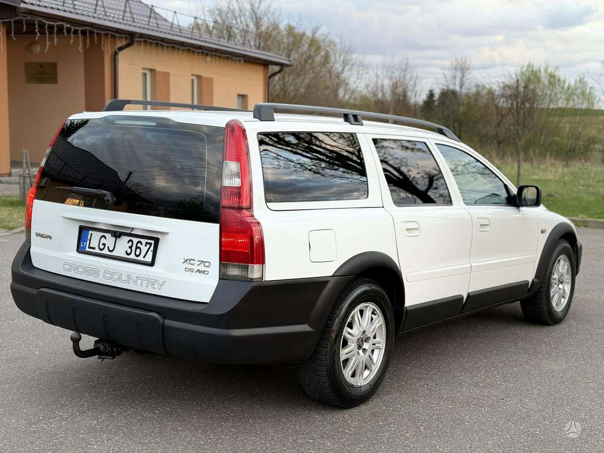 Volvo XC70 2004 — photo 10