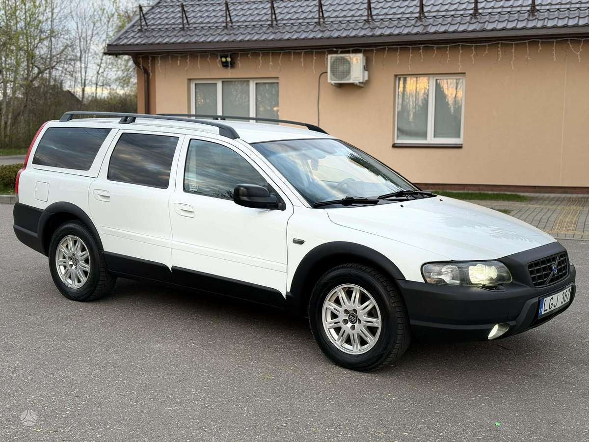 Volvo XC70 2004 — photo 11