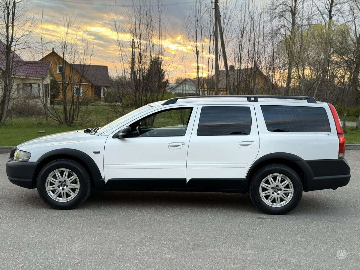 Volvo XC70 2004 — photo 12