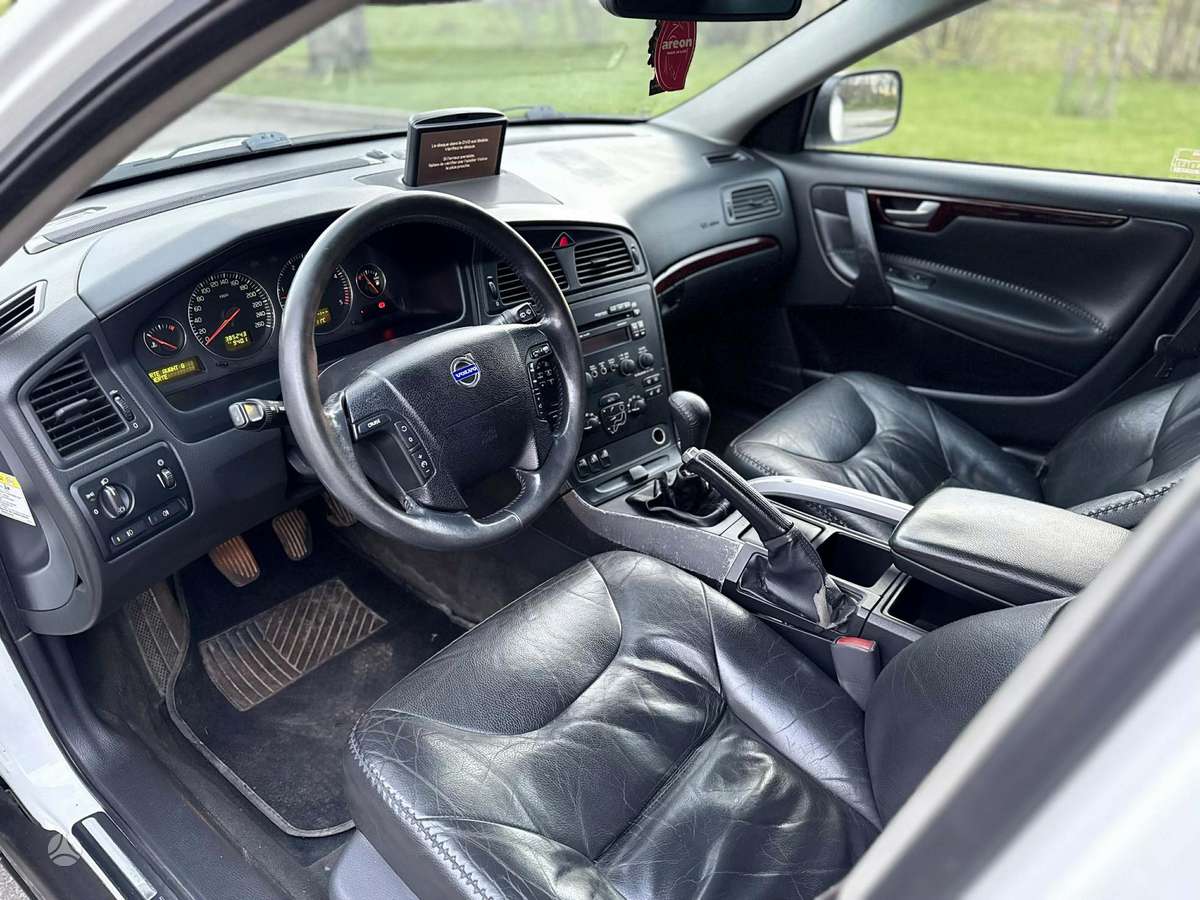 Volvo XC70 2004 — photo 13