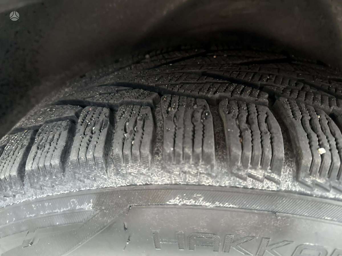 Volvo XC70 2004 — photo 16