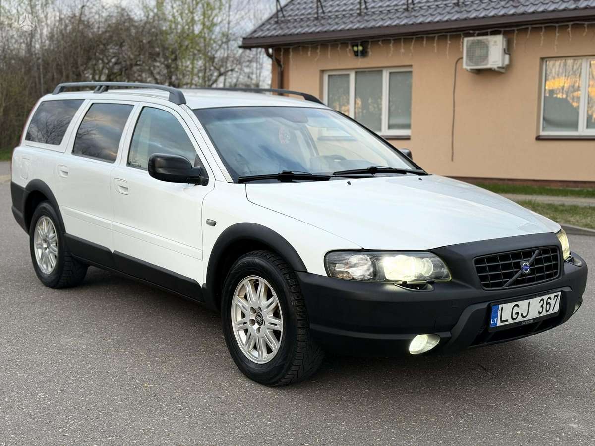 Volvo XC70 2004 — photo 9