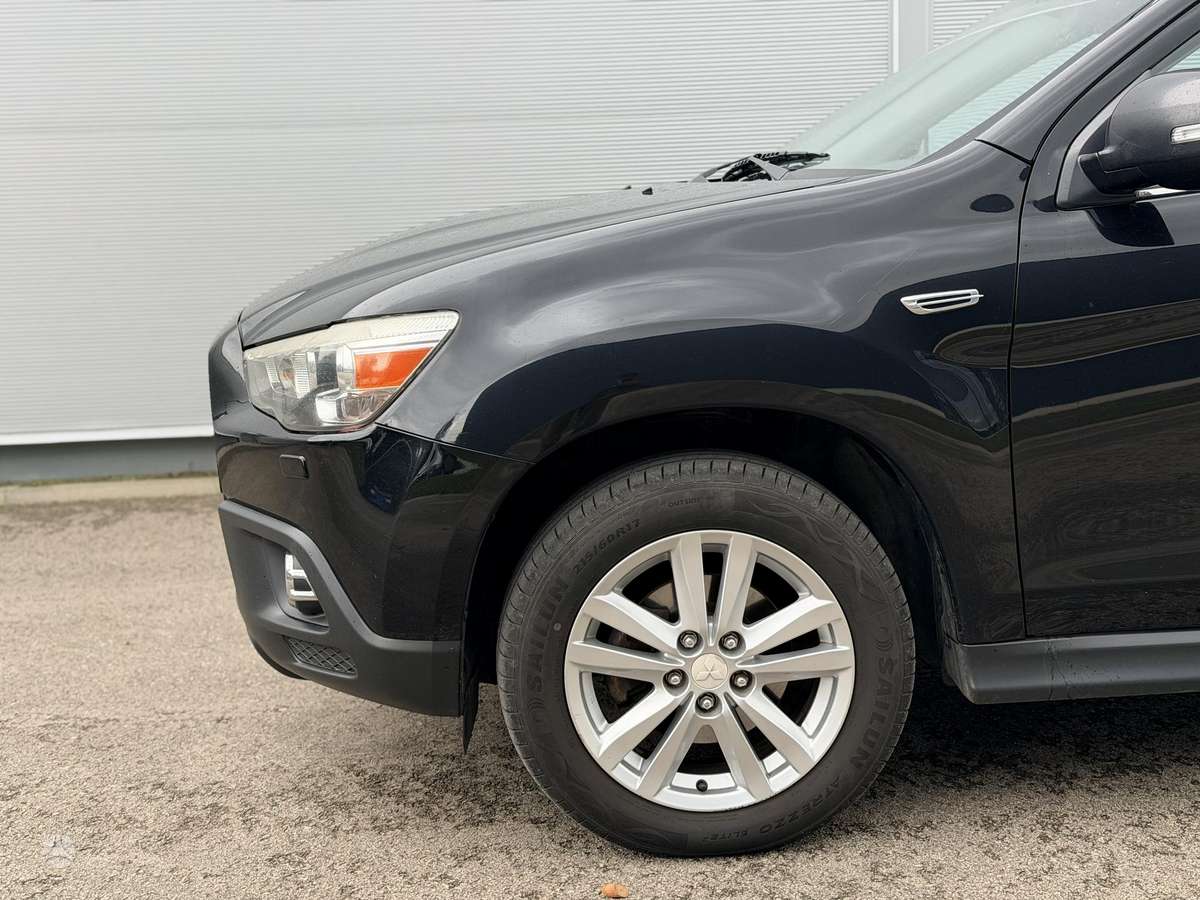 Mitsubishi ASX 2011 — photo 10