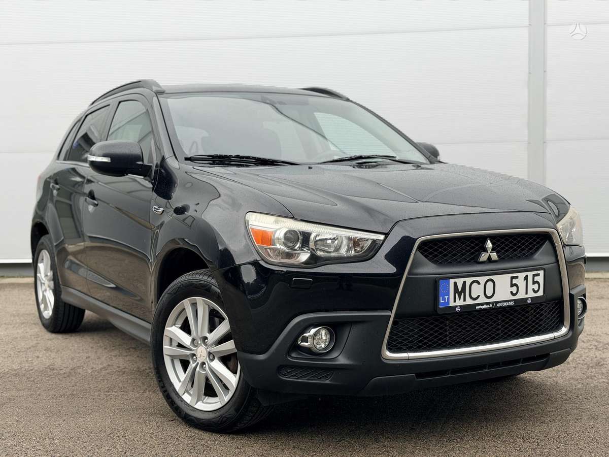 Mitsubishi ASX 2011 — rear view