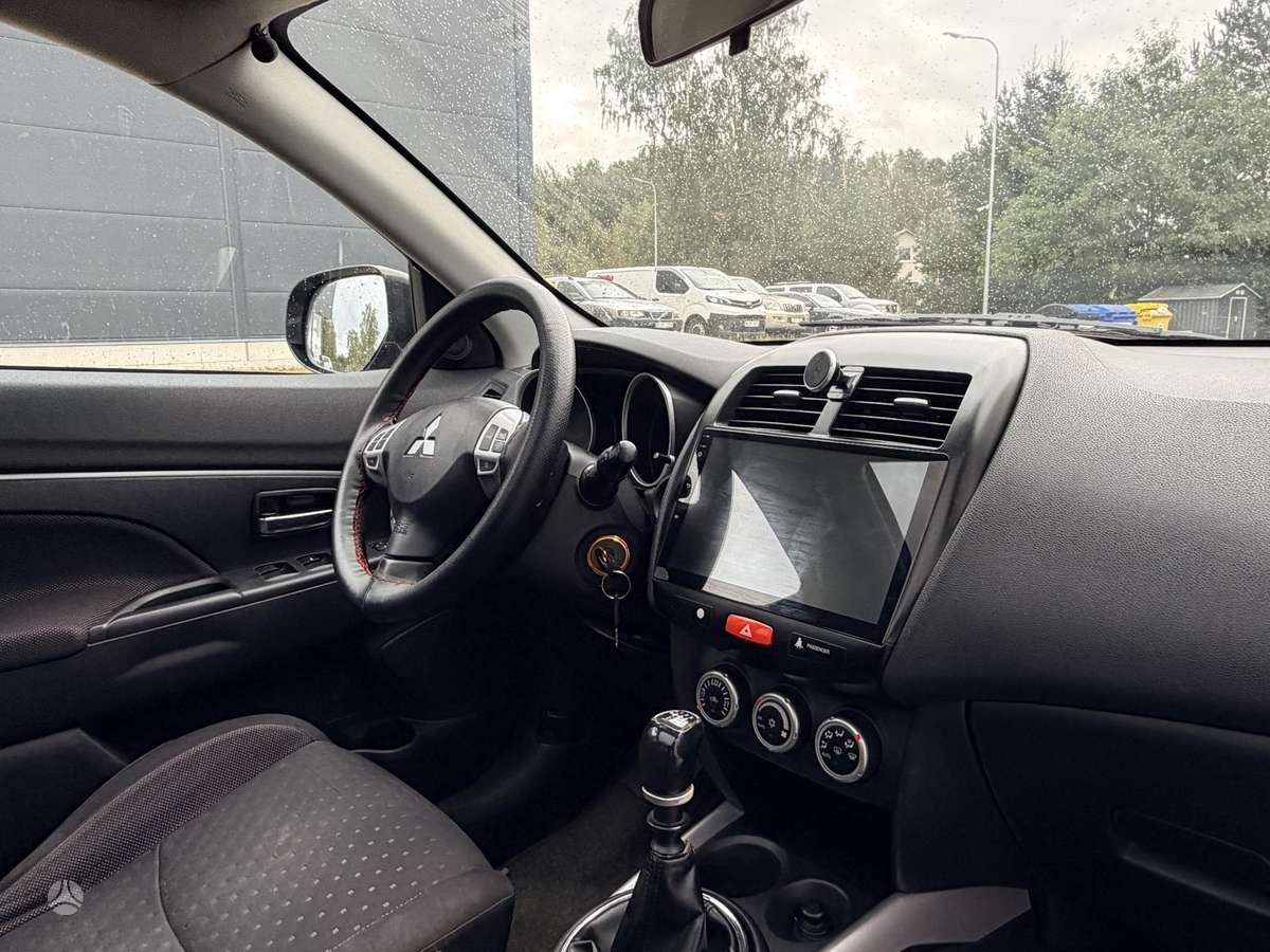 Mitsubishi ASX 2011 — photo 23