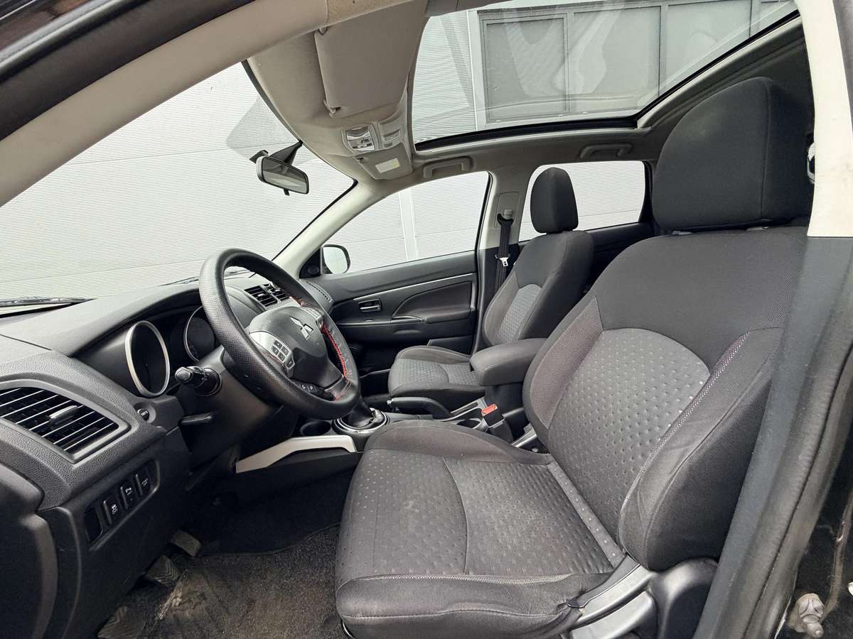 Mitsubishi ASX 2011 — photo 24