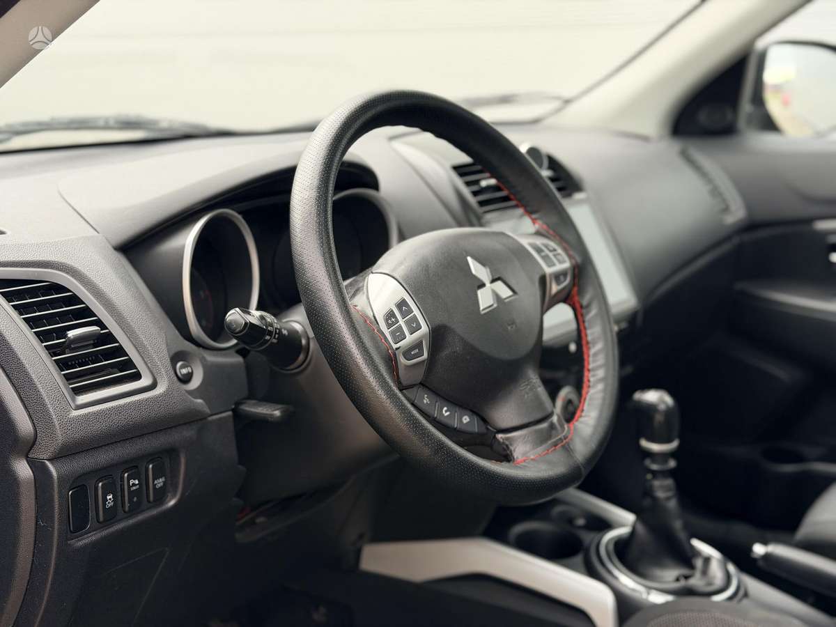 Mitsubishi ASX 2011 — photo 26