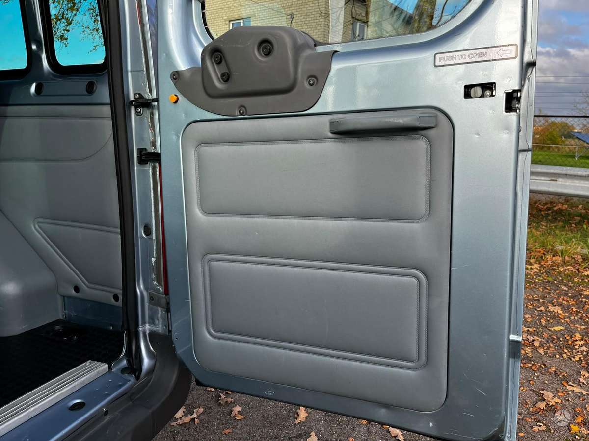 Ford Transit 2008 — photo 16