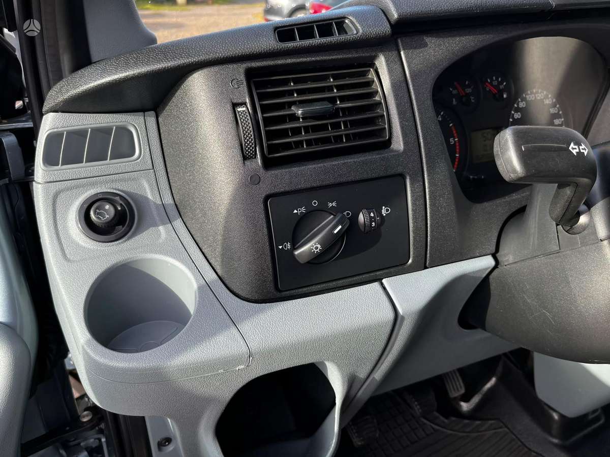 Ford Transit 2008 — photo 17
