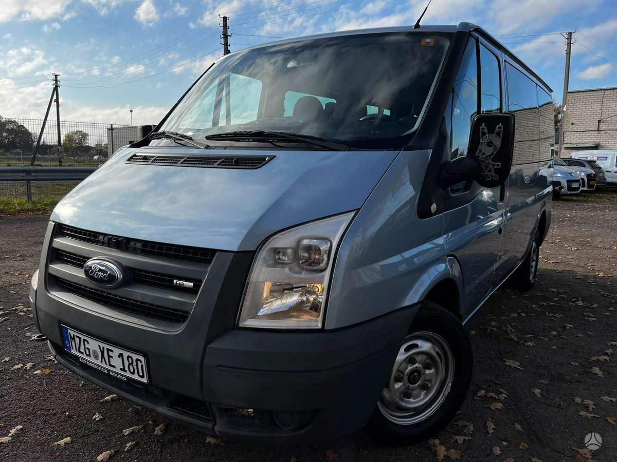 Ford Transit 2008 — rear view