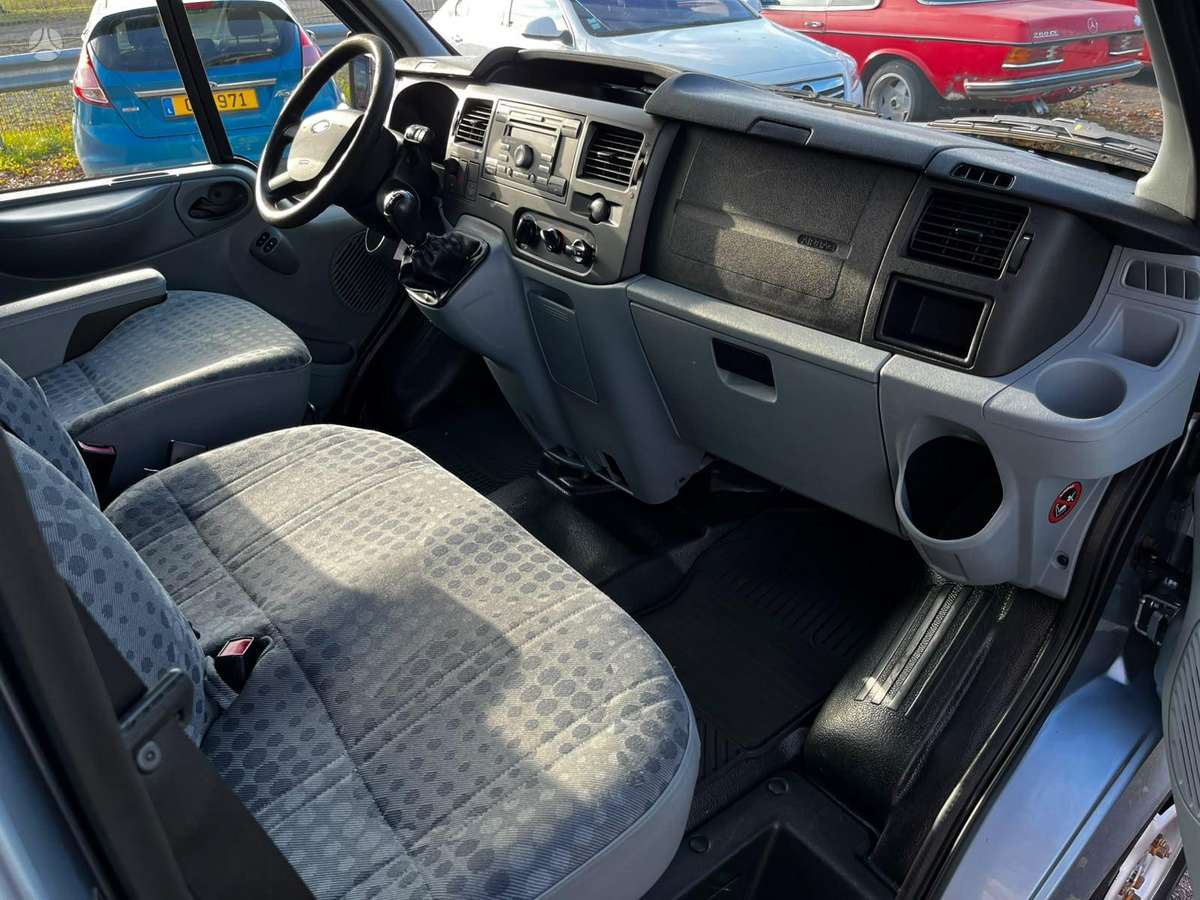 Ford Transit 2008 — photo 24