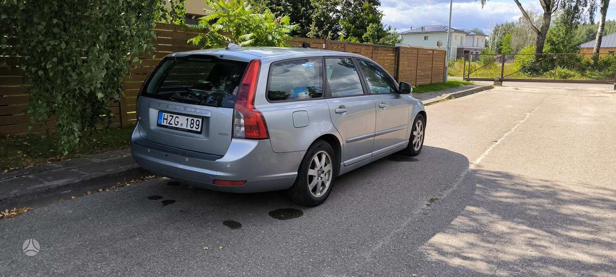 Volvo V50 2010 — photo 5