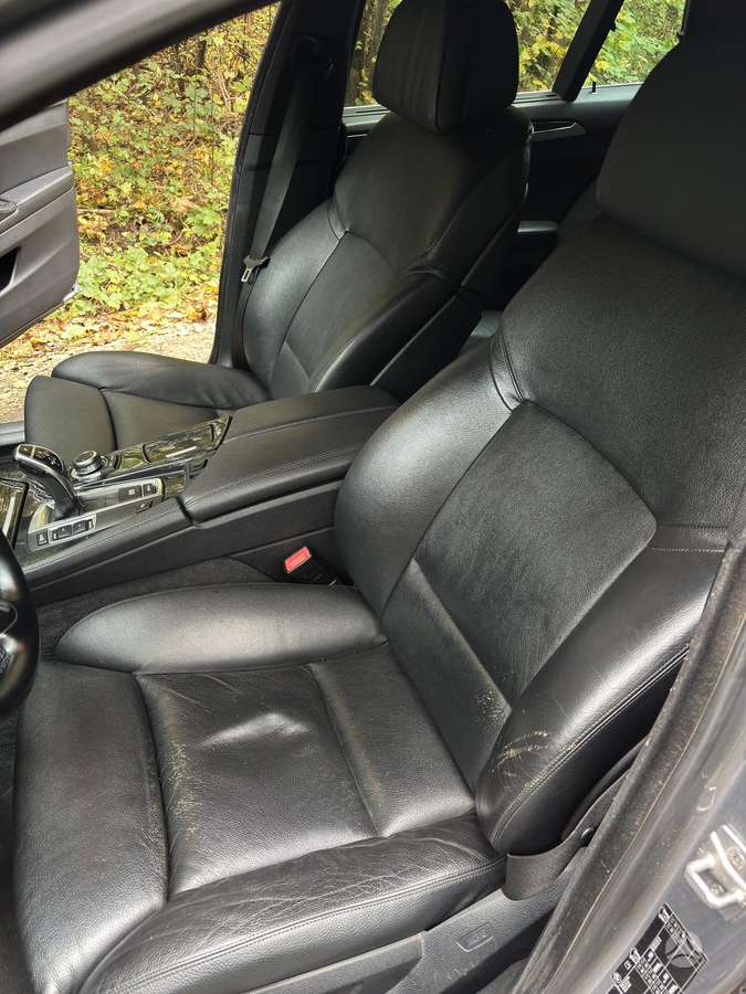 BMW 520 2011 — photo 12