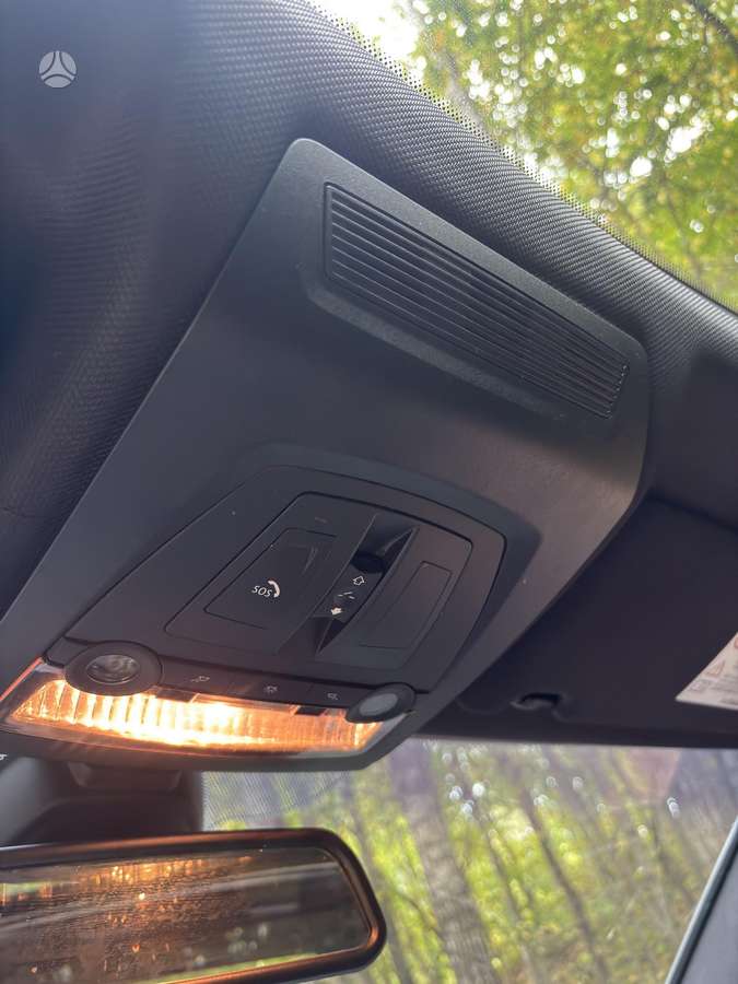 BMW 520 2011 — photo 15