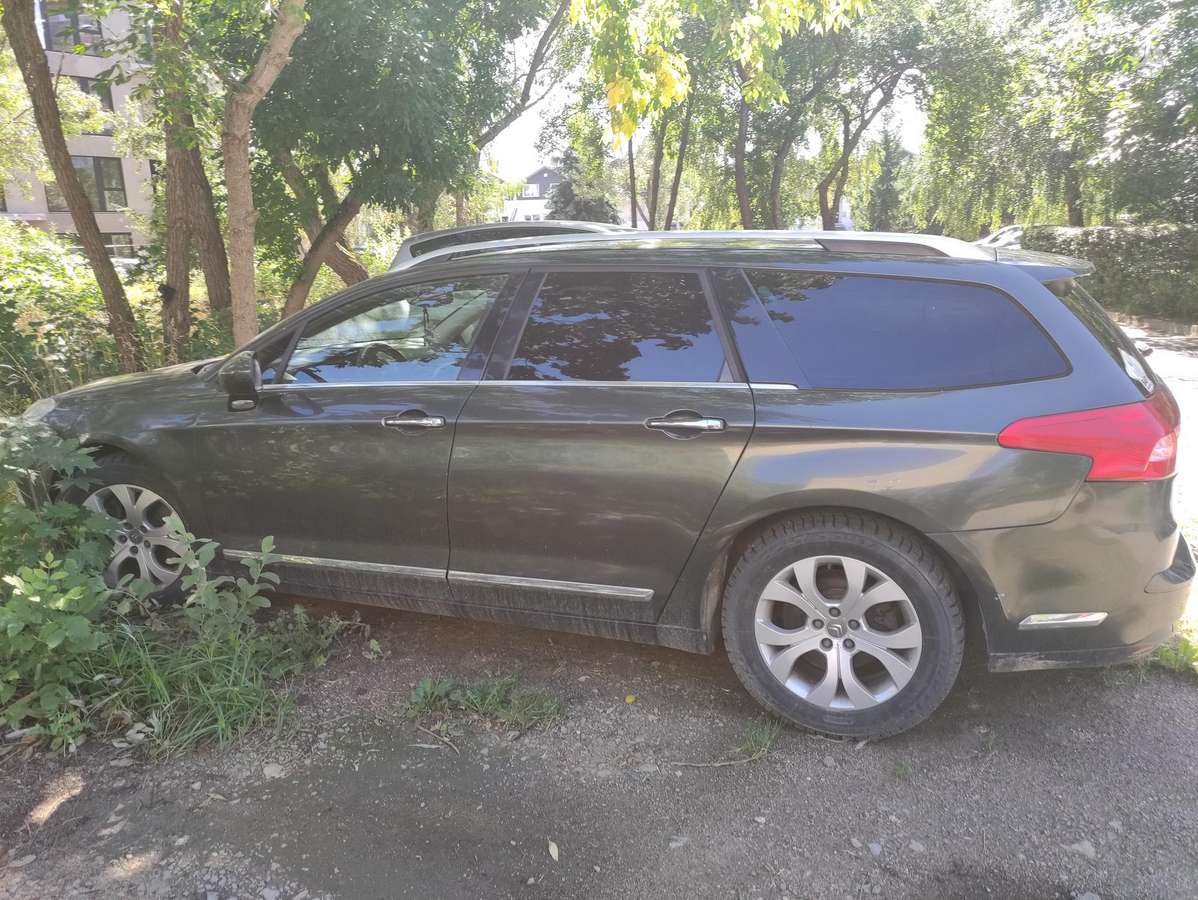 Citroen C5 2009 — двигун 2200 cm³, 170 HP (125kW)