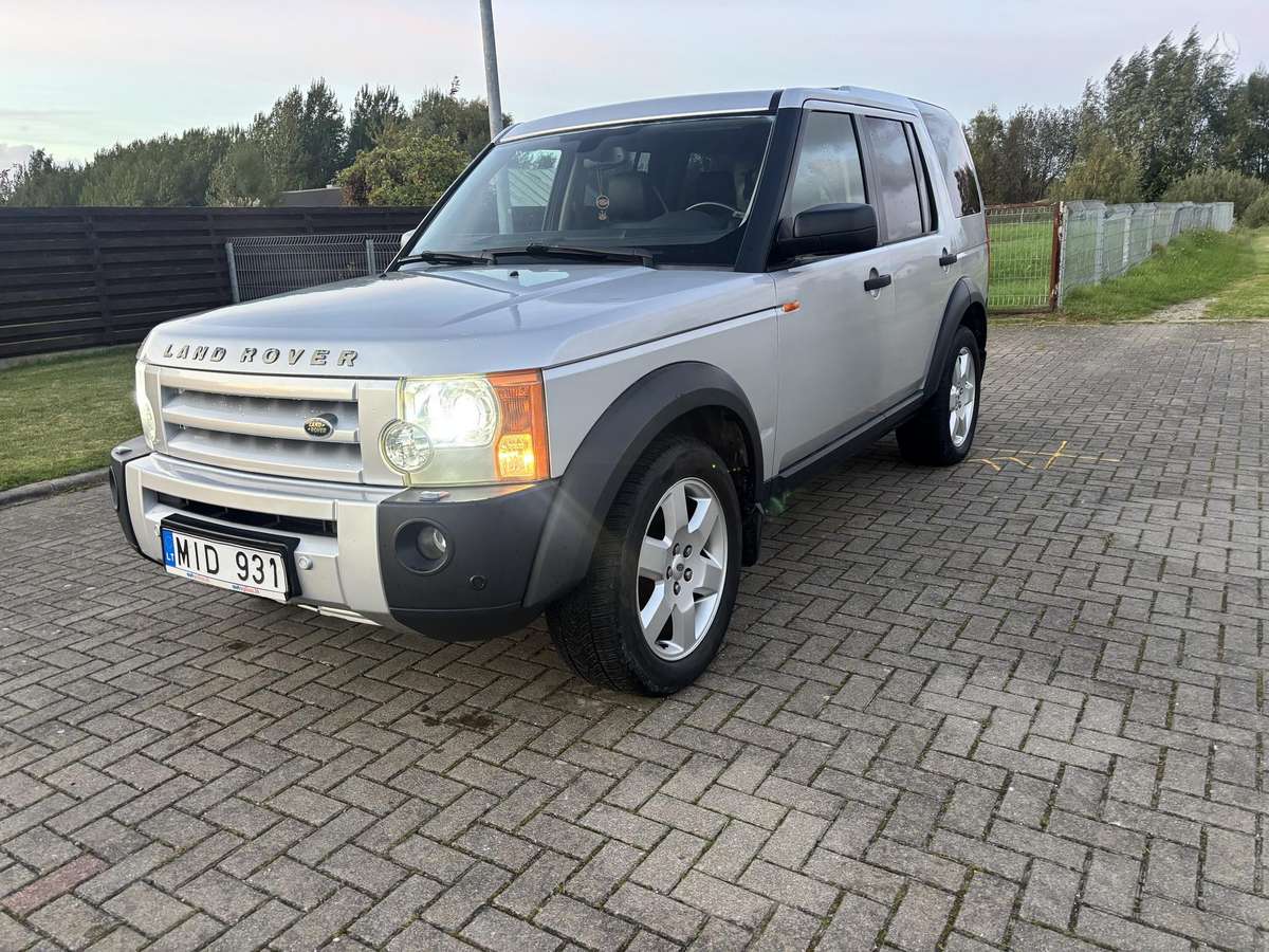 Land Rover 2005 — rear view