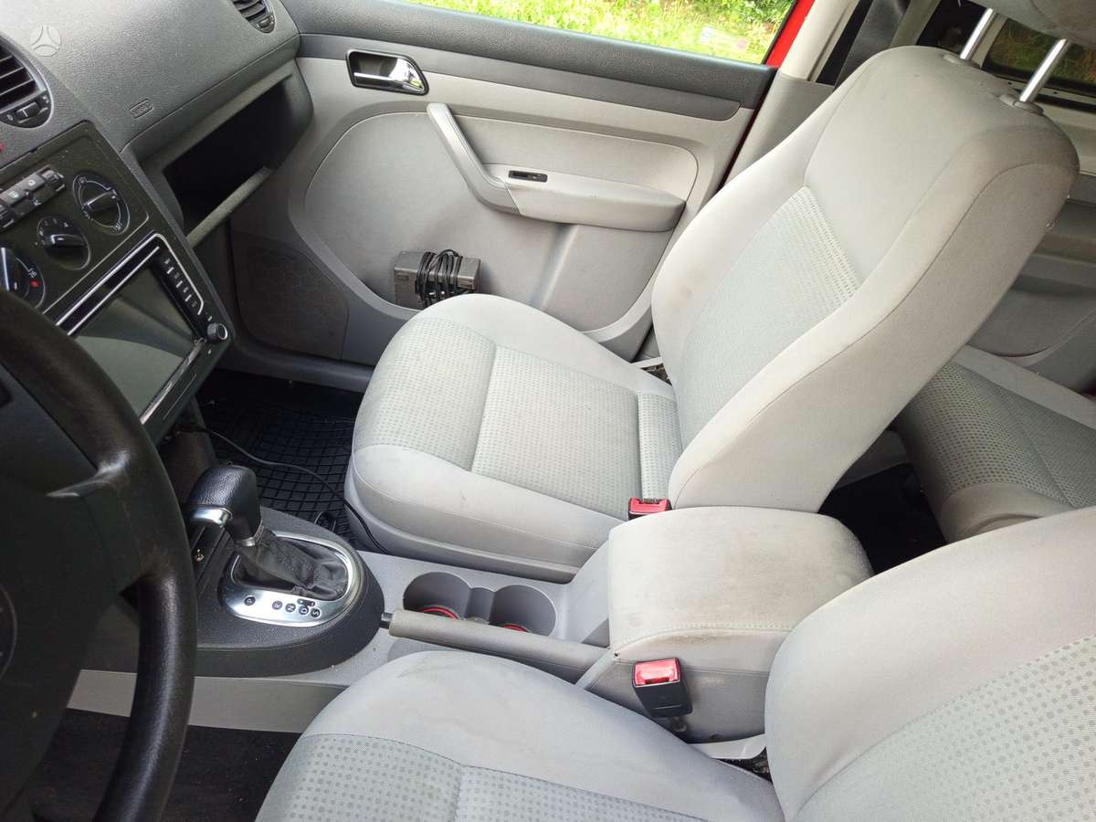 Volkswagen Caddy 2009 — photo 10