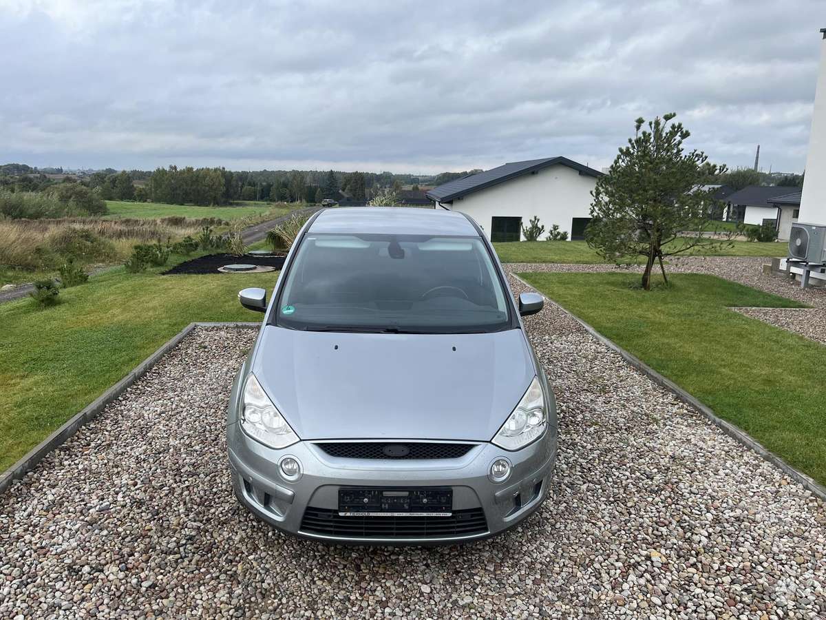 Ford S-MAX 2009 — салон
