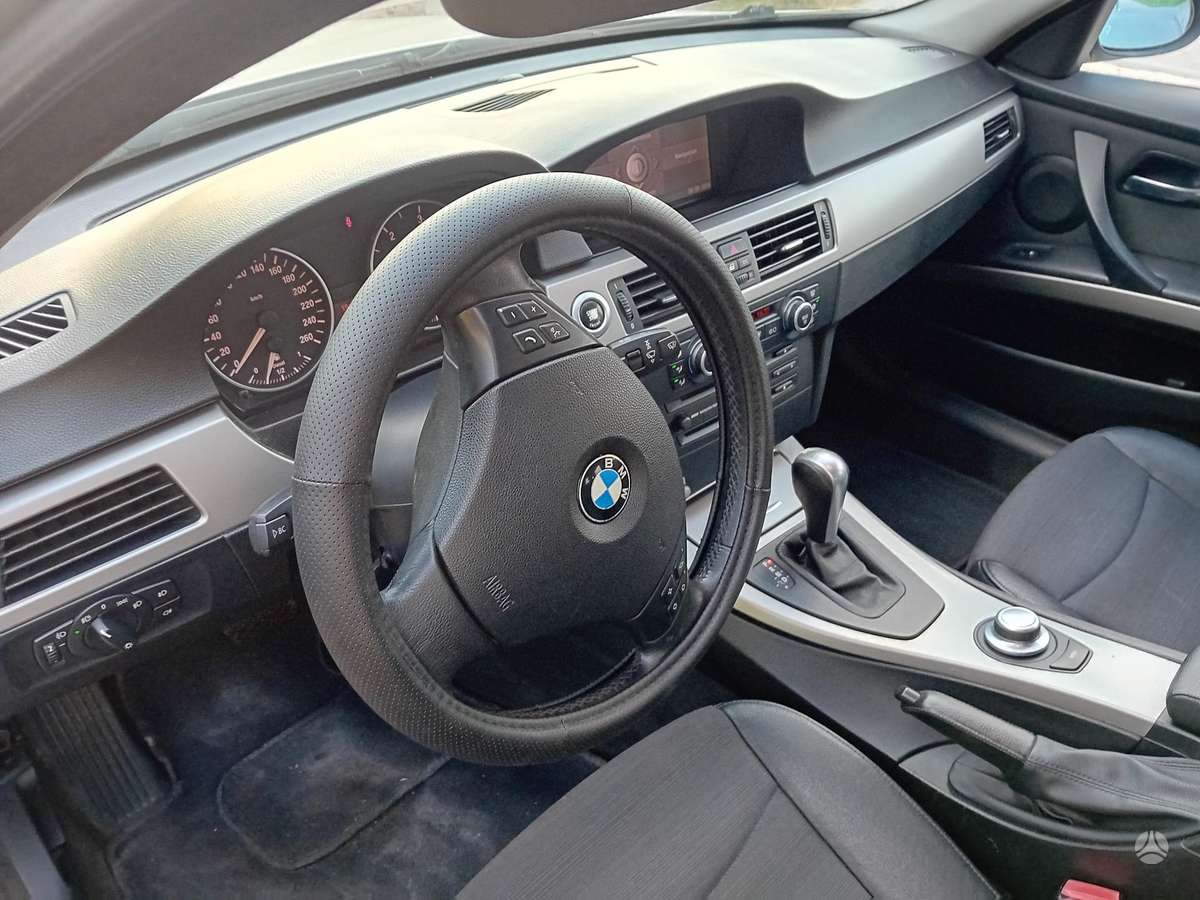 BMW 320 2006 — photo 10