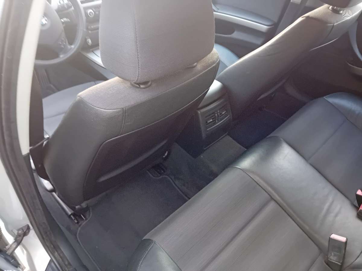 BMW 320 2006 — photo 13