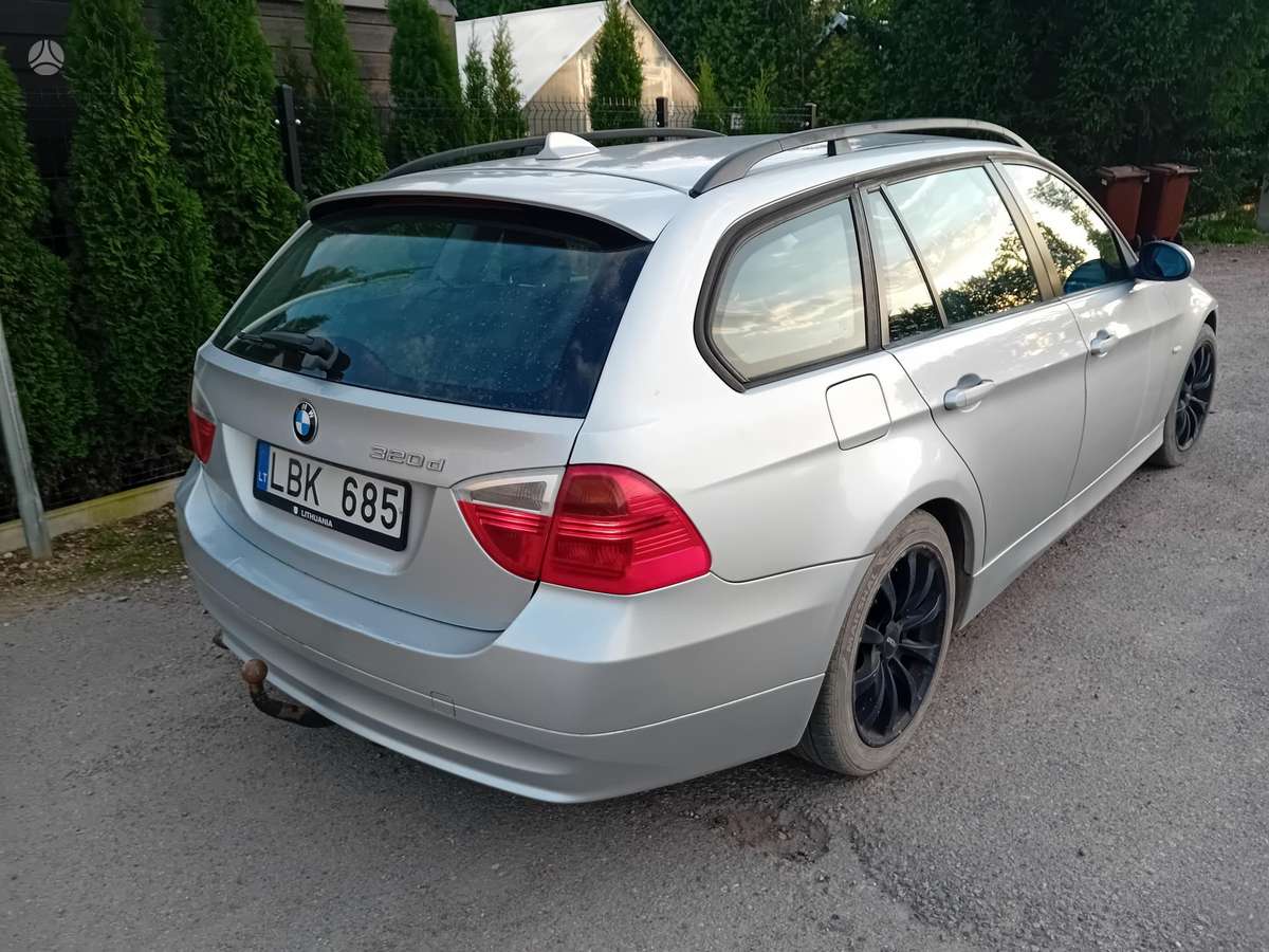 BMW 320 2006 — photo 5
