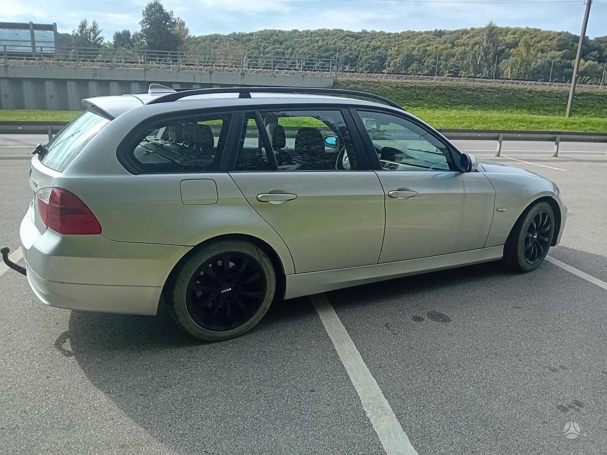 BMW 320 2006 — photo 8