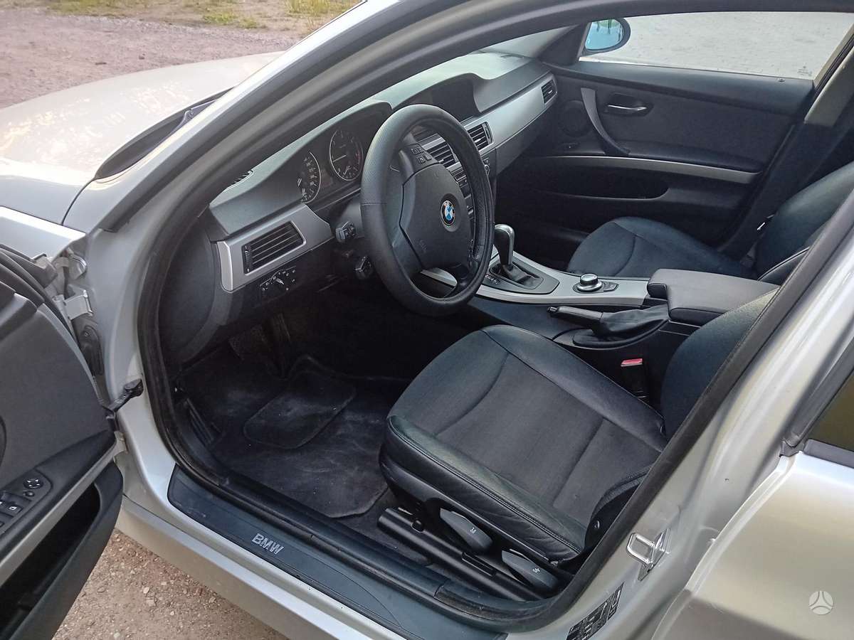 BMW 320 2006 — photo 9