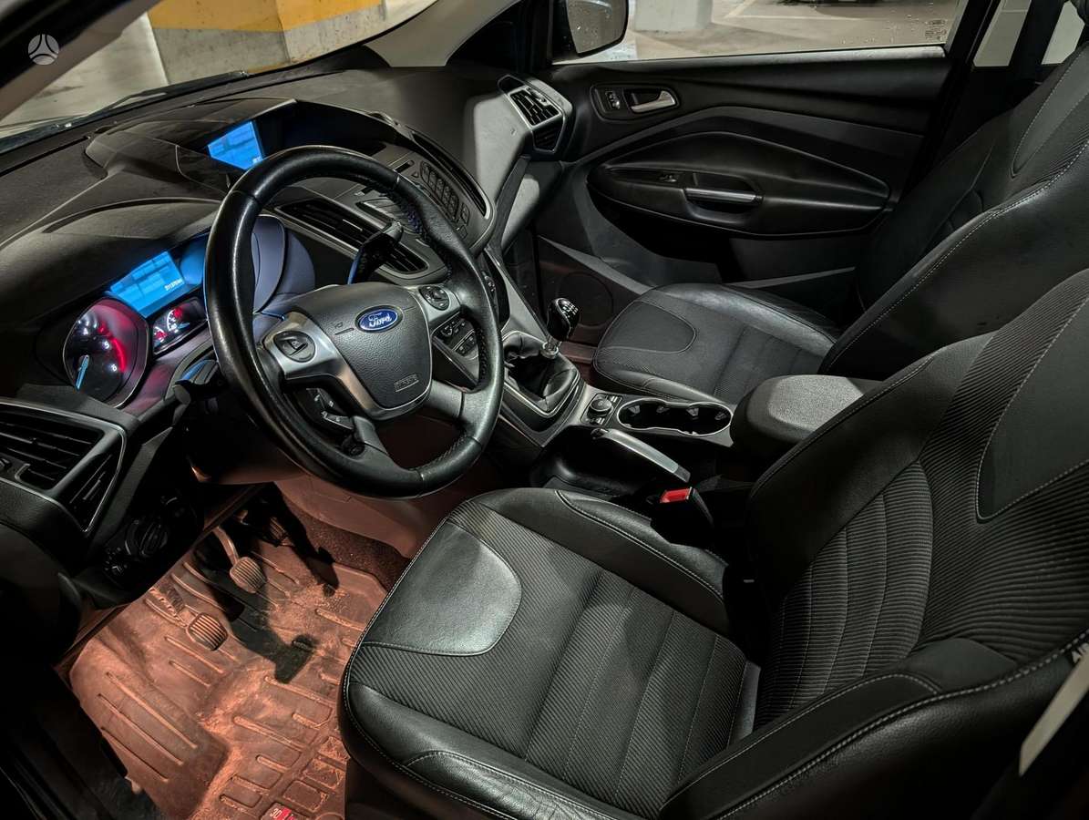 Ford Kuga 2013 — photo 6