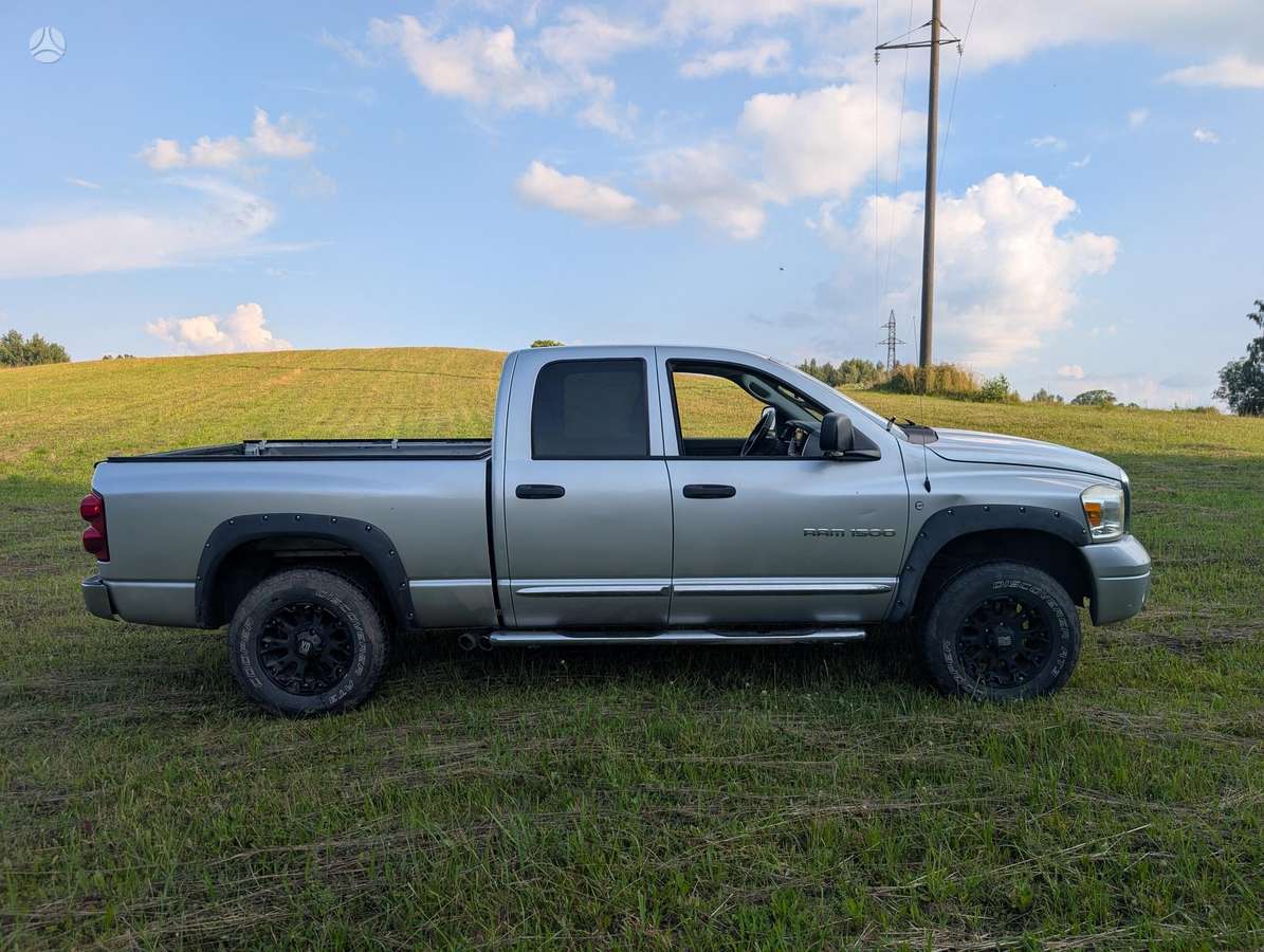 Dodge Ram 2007 — engine 5654 cm³, 355 HP (261kW)