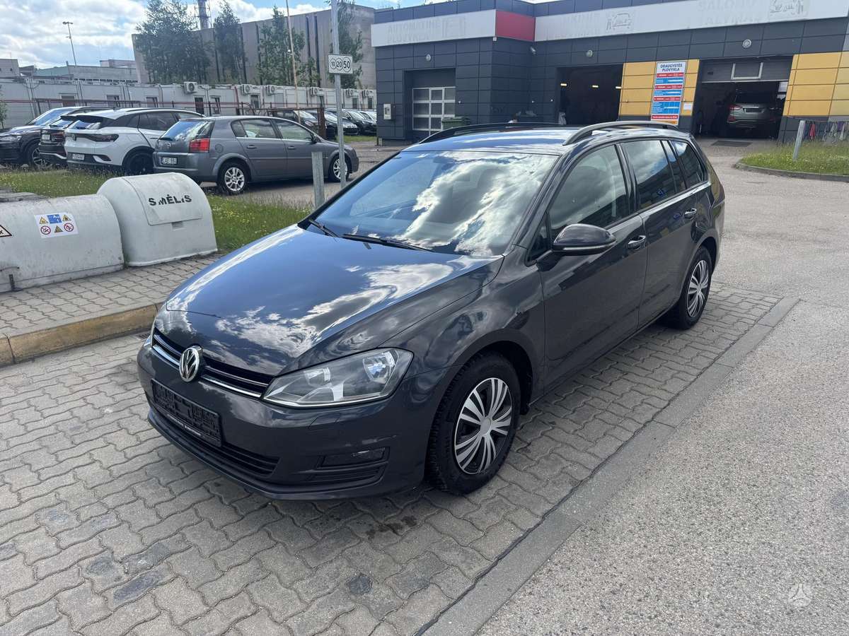 Volkswagen Golf 2014 — interior