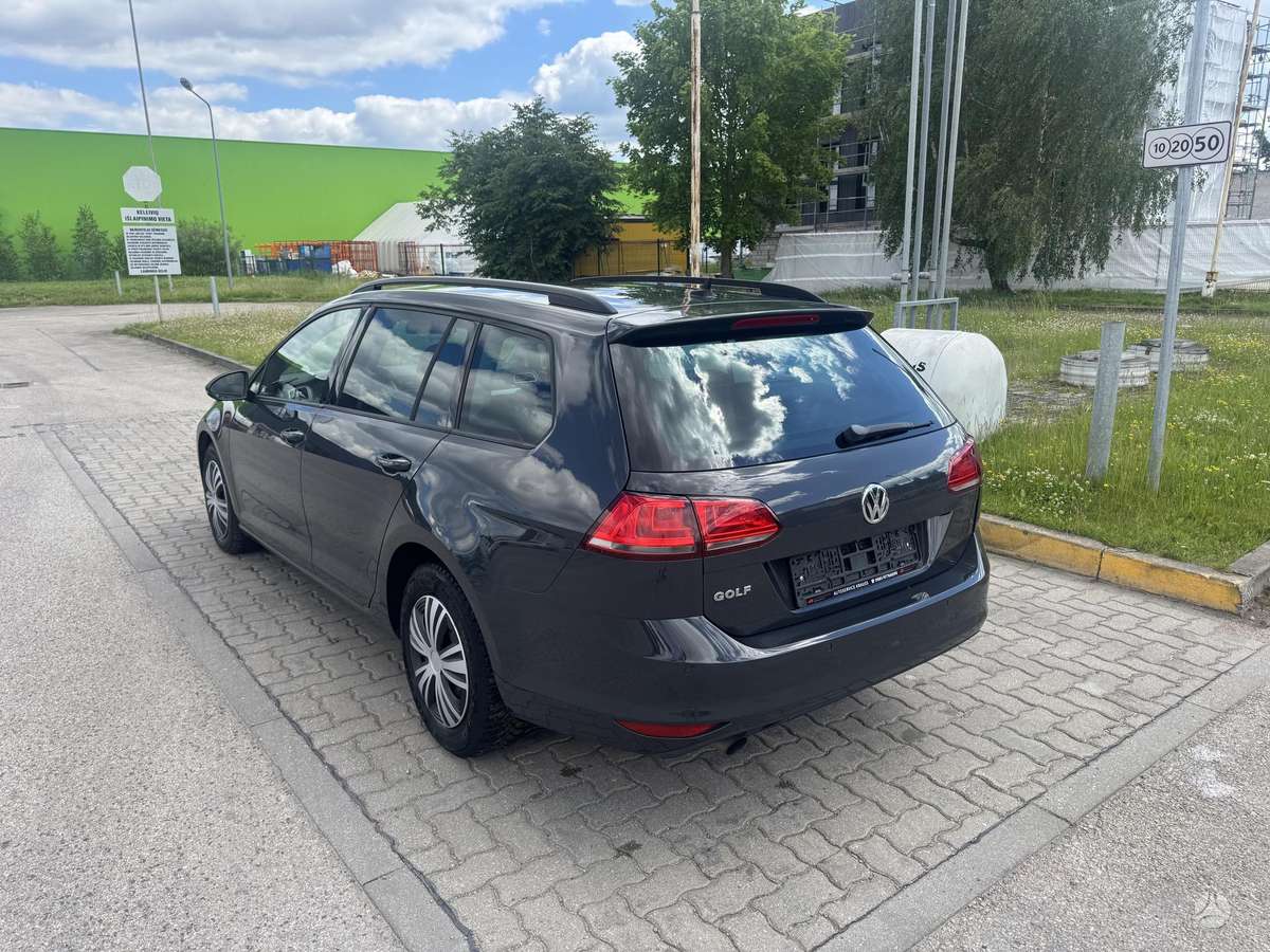 Volkswagen Golf 2014 — engine 1598 cm³, 105 HP (77kW)