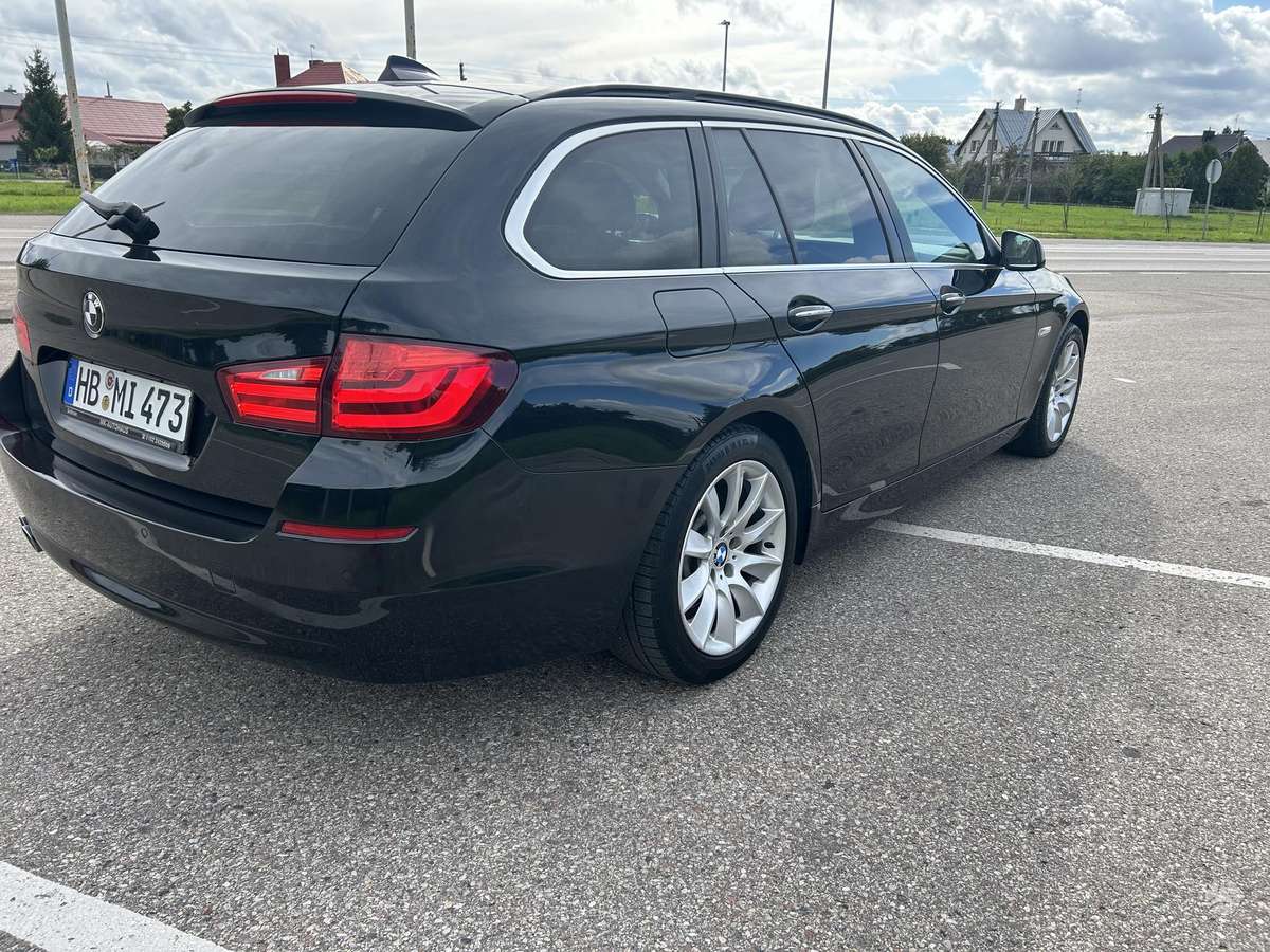 BMW 520 2011 — photo 6