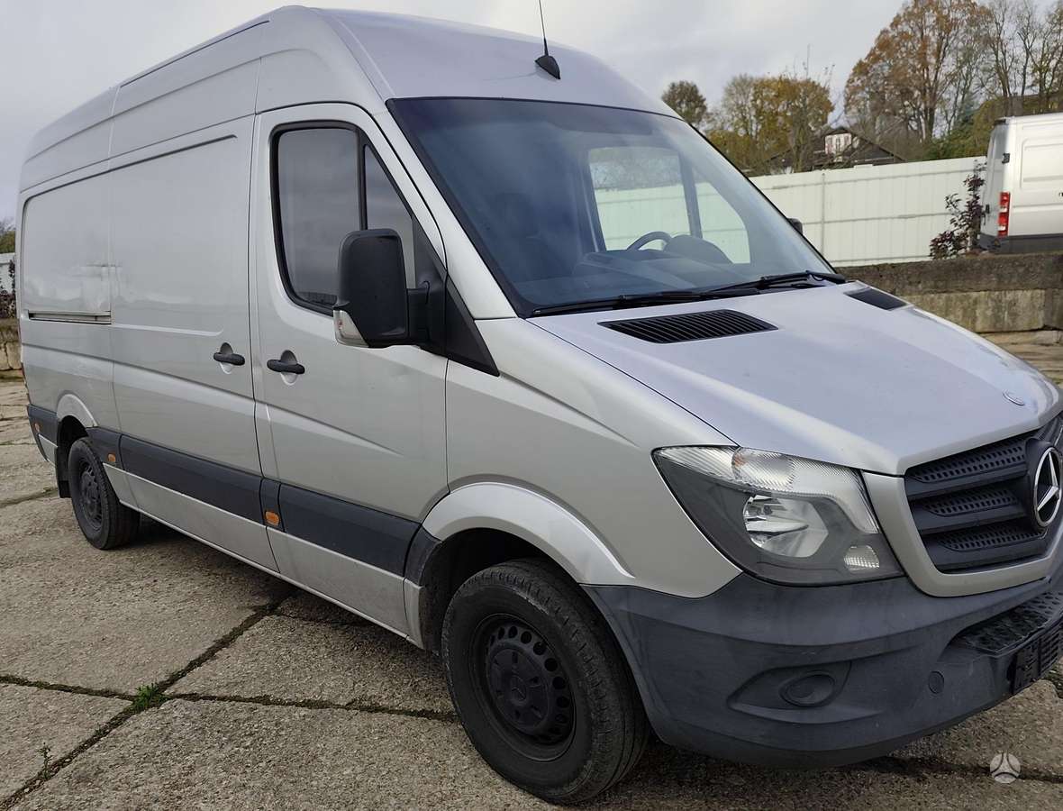Mercedes-Benz Sprinter 2014 — interior