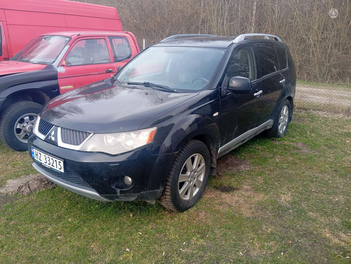Mitsubishi Outlander 2008 — rear view
