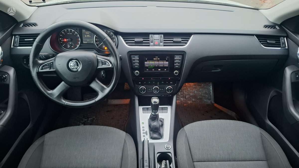 Skoda Octavia 2013 — фото 19