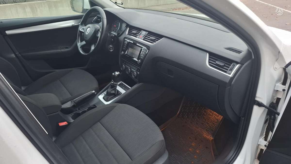 Skoda Octavia 2013 — фото 21