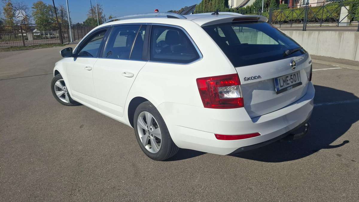 Skoda Octavia 2013 — салон