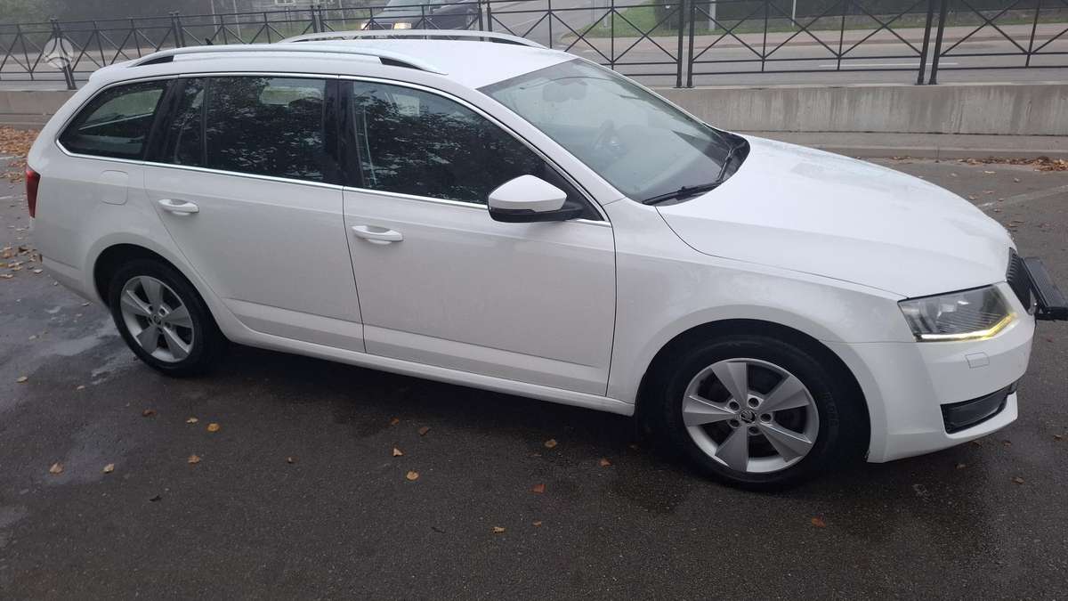 Skoda Octavia 2013 — фото 38