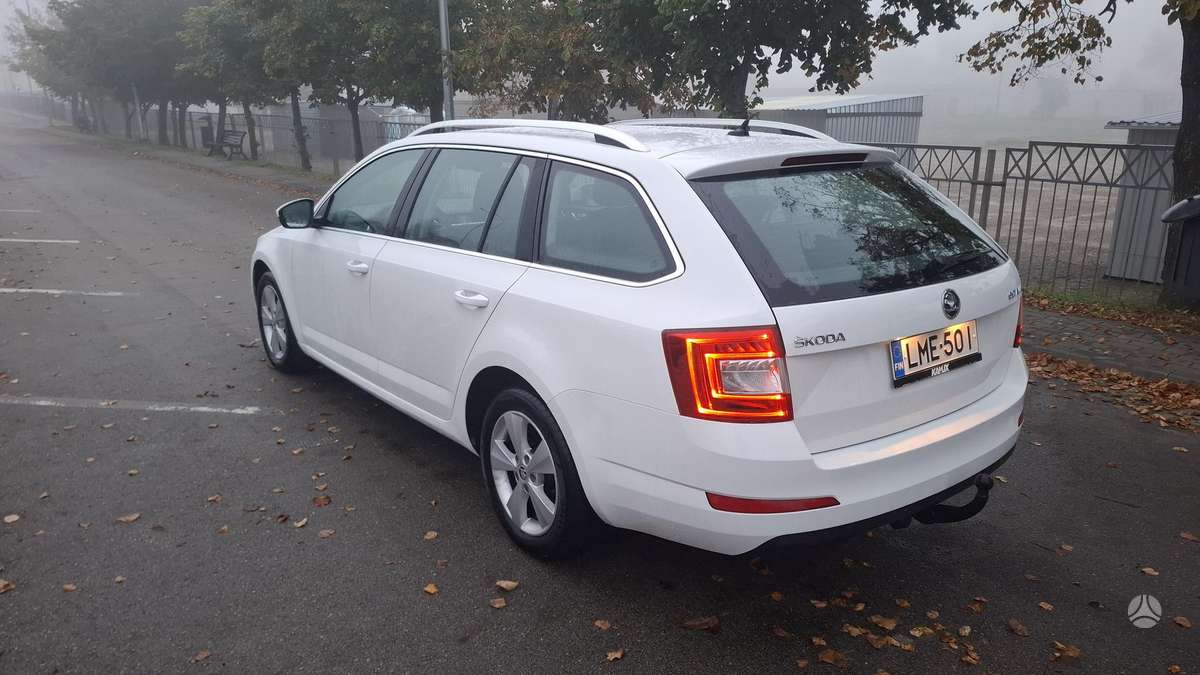 Skoda Octavia 2013 — фото 9