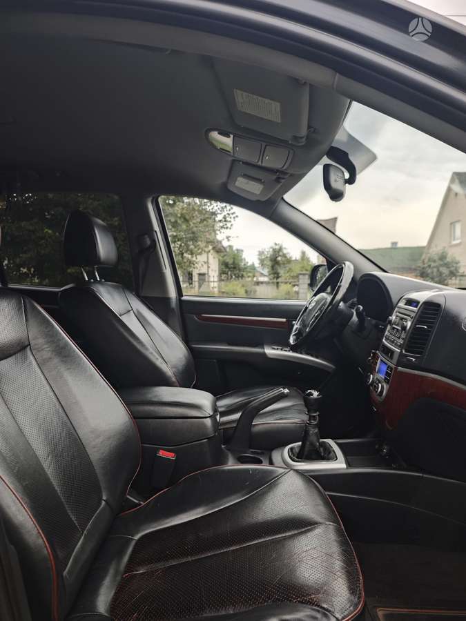 Hyundai Santa 2009 — photo 11