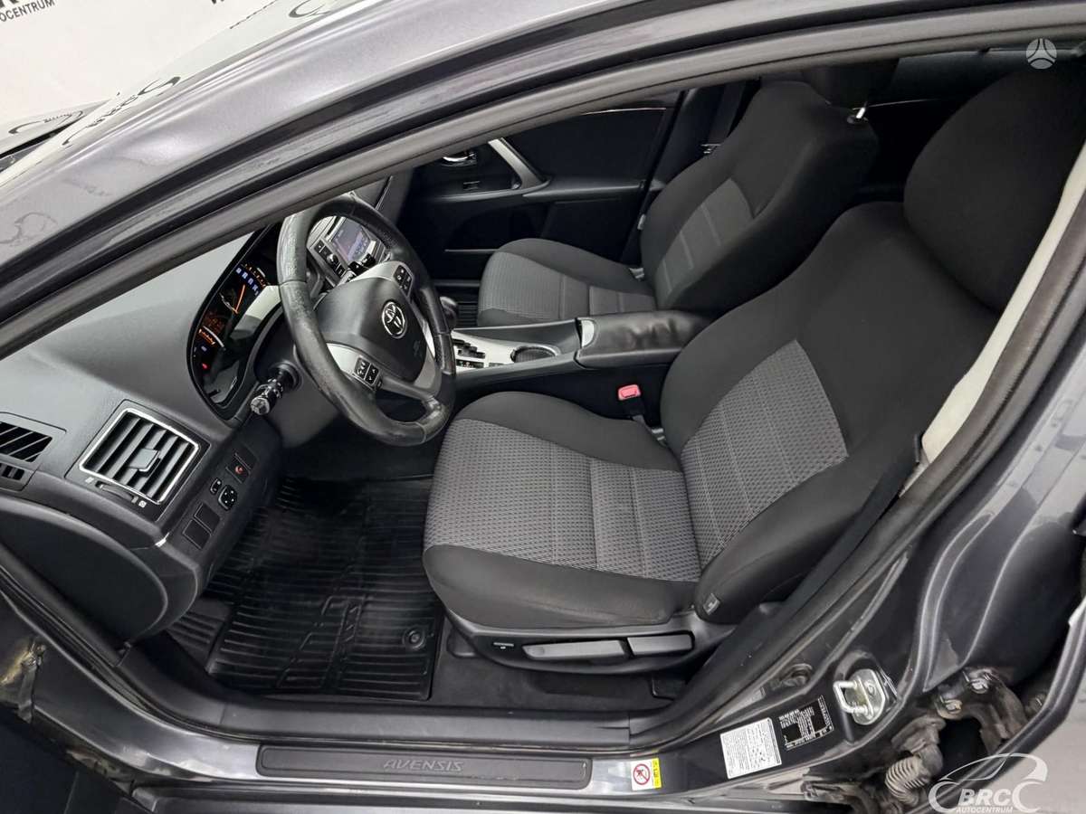 Toyota Avensis 2014 — фото 20