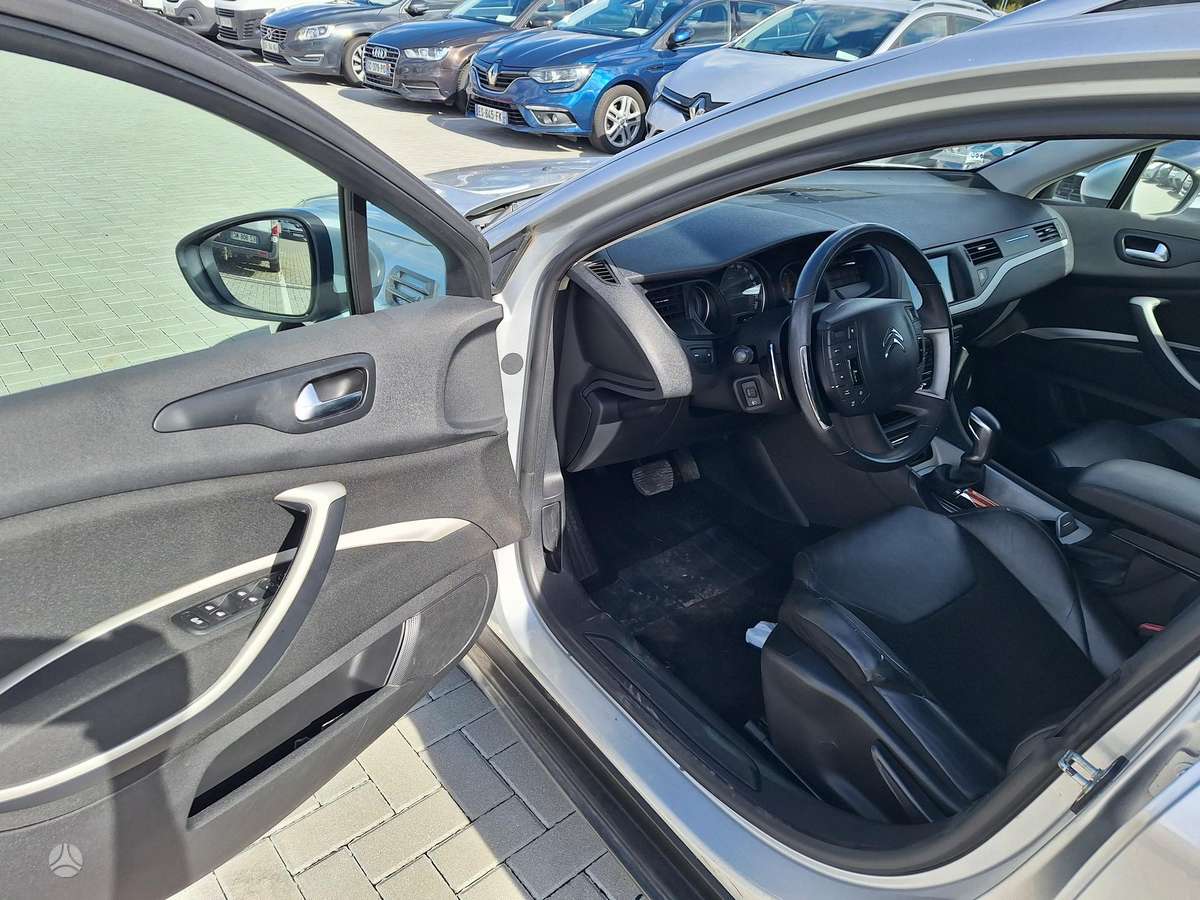 Citroen C5 2013 — photo 11