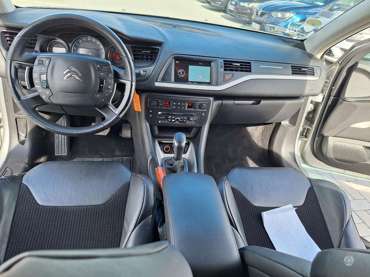Citroen C5 2013 — photo 16