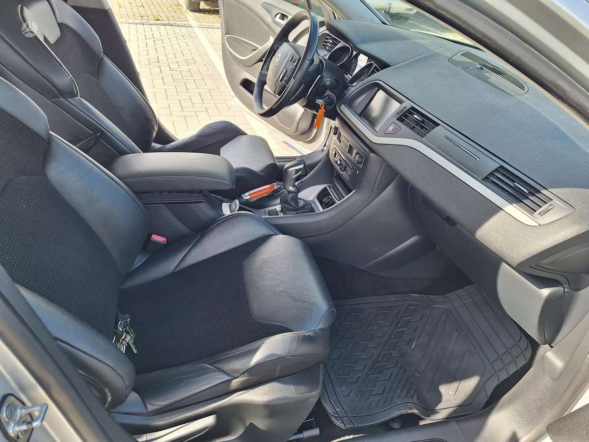 Citroen C5 2013 — photo 19