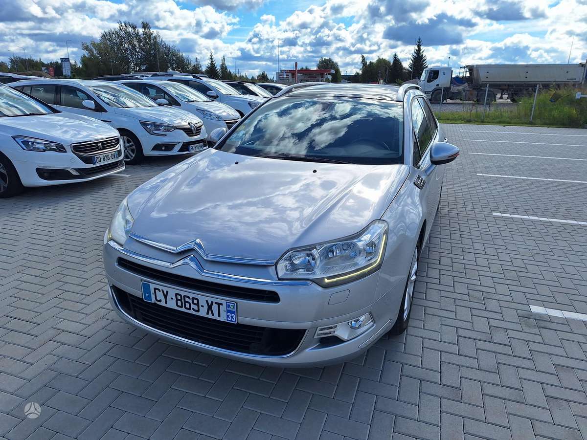 Citroen C5 2013 — rear view