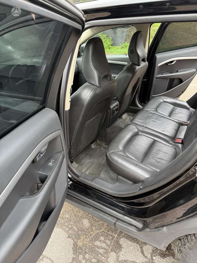Volvo XC70 2009 — photo 6