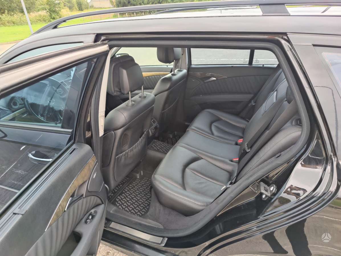 Mercedes-Benz E320 2007 — photo 15