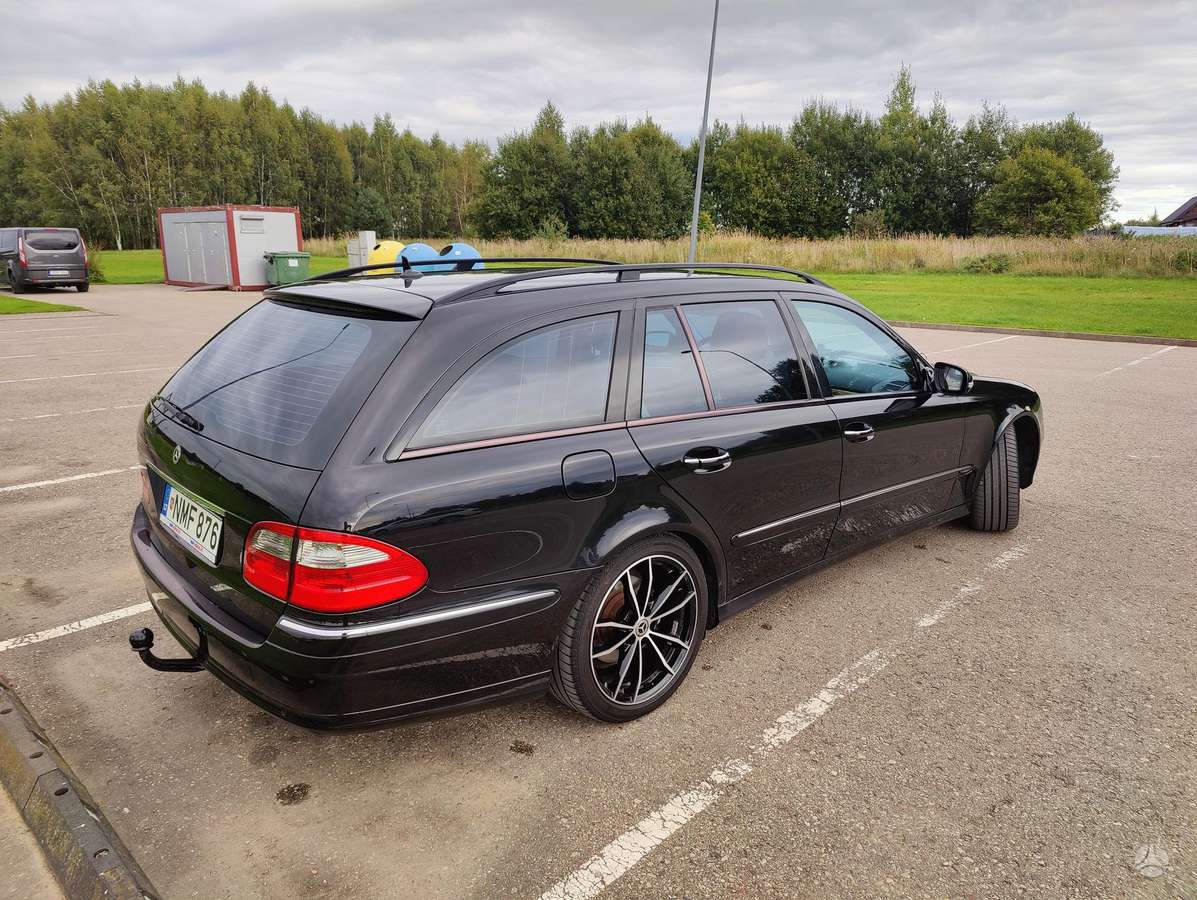 Mercedes-Benz E320 2007 — engine 2987 cm³, 224 HP (165kW)