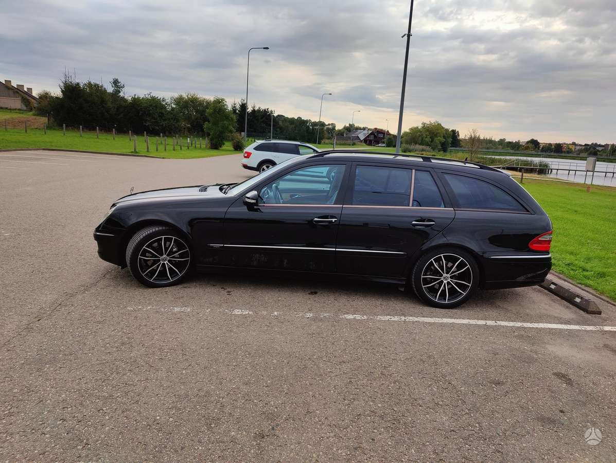 Mercedes-Benz E320 2007 — photo 6