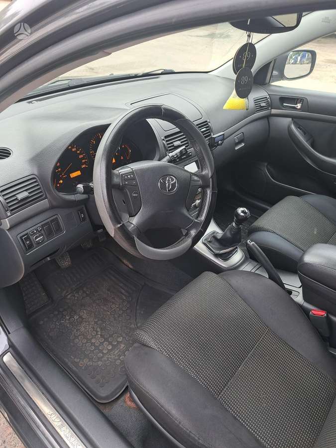 Toyota Avensis, 2006